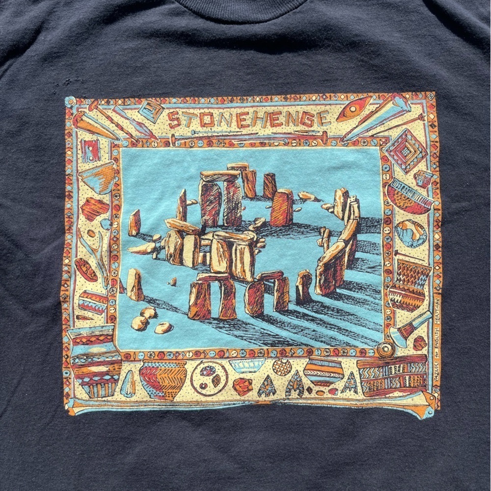 Men's Vintage‎ Stonehenge T-Shirt Black Spell-Out L Single Stitch UK Aliens HOLE